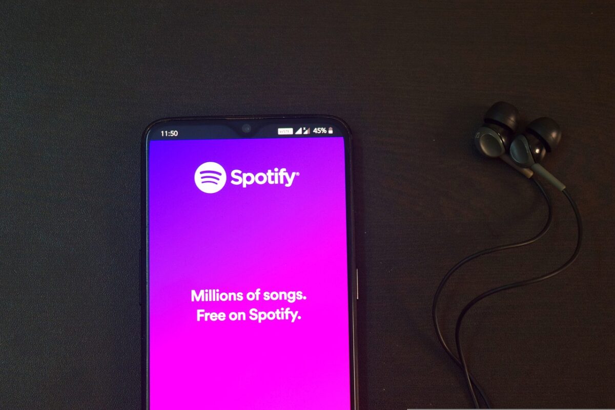Spotify adquiere Kinzen, firma que detecta contenido dañino